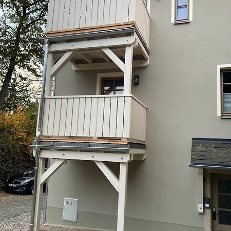 Apartment Schoene Dachwohnung Mit 2 Schlafzimmern Im Zentrum Von Schwarzenberg - Erzgebirge