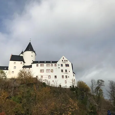 Schoene Dachwohnung Mit 2 Schlafzimmern Im Zentrum Von - Erzgebirge Schwarzenberg (Saxony)