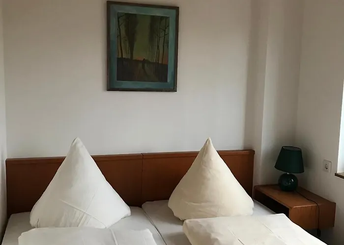 Schoene Dachwohnung Mit 2 Schlafzimmern Im Zentrum Von - Erzgebirge Schwarzenberg (Saxony)