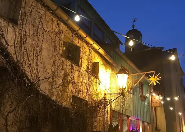 Apartament Schoene Dachwohnung Mit 2 Schlafzimmern Im Zentrum Von - Erzgebirge *